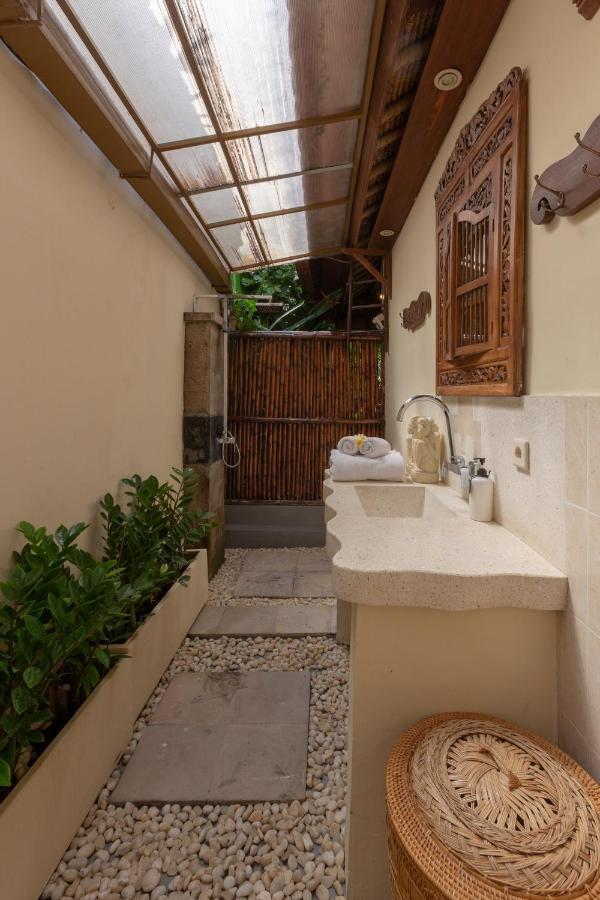 Villa Poppy Seminyak Zewnętrze zdjęcie